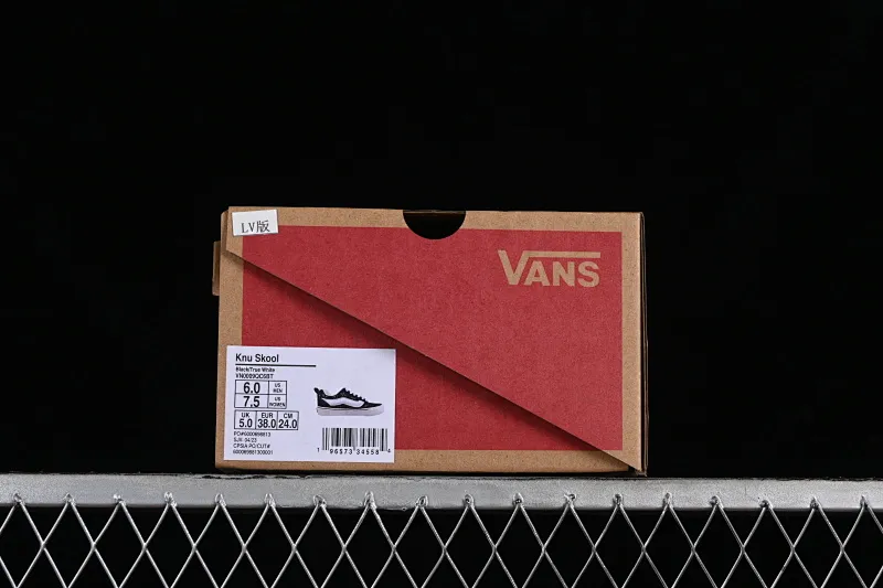 All categories Vans Vans series Vans Low Vans low-top Vans Knu-Skool high-end customized joint denim presbyopic bread shoes VN0009QC6BT